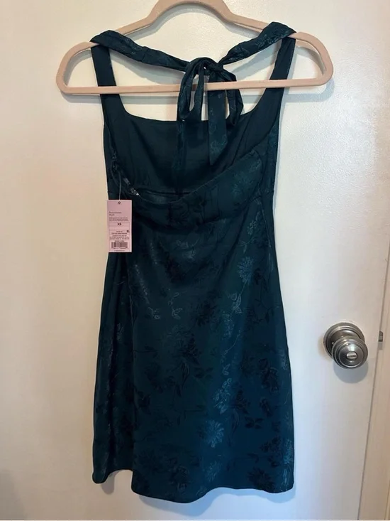 Dark Green Floral Satin Tie-Back Halter Dress - Picture 4 of 5